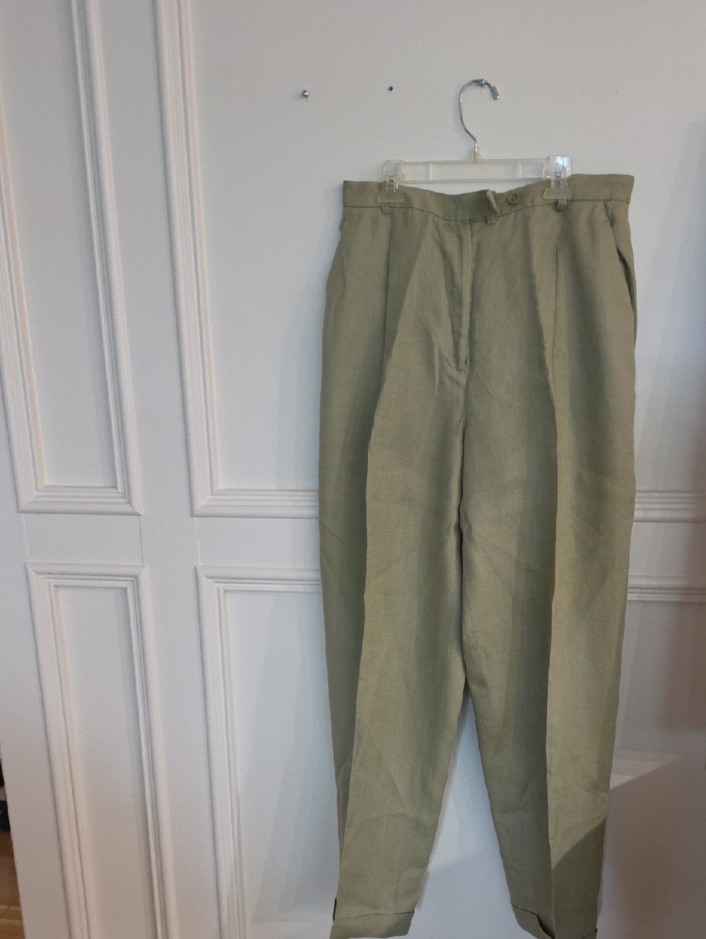 Ladies Lightweight Olive Green Pleated Dress Pants